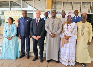 Le Président Malick DIAW reçoit l’Ambassadeur du Royaume-Uni de Grande Bretagne et d’Irlande du nord au Mali et le Chef de…