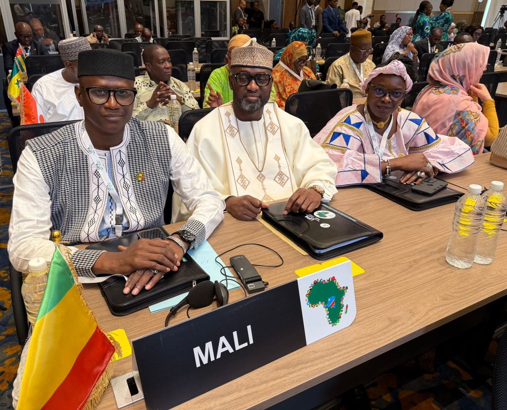 Le Conseil national de Transition renforce la coopération continentale à la conférence de l'UPA à Kinshasa