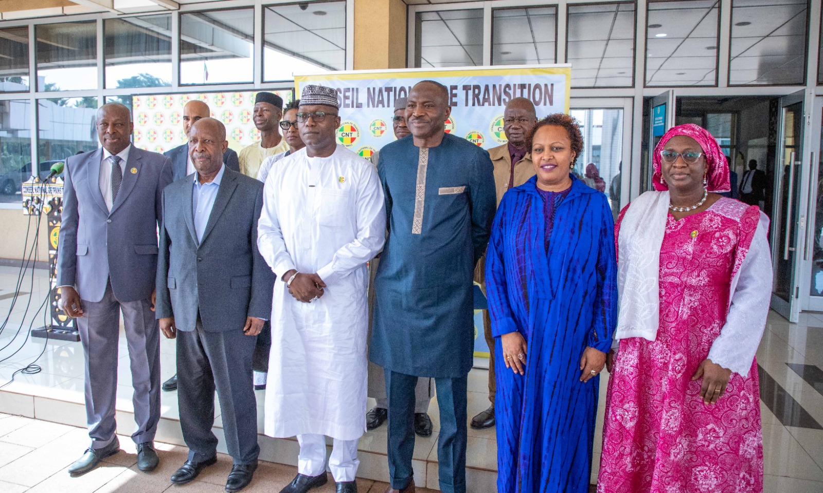 Le Président Malick DIAW reçoit le Représentant spécial du Secrétaire général des Nations Unies pour l’Afrique de l’Ouest…